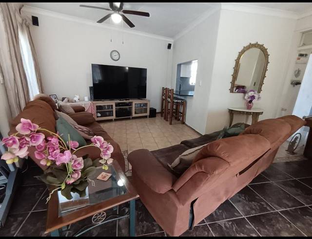 3 BEDROOM HOUSE FOR SALE IN WOODMERE
